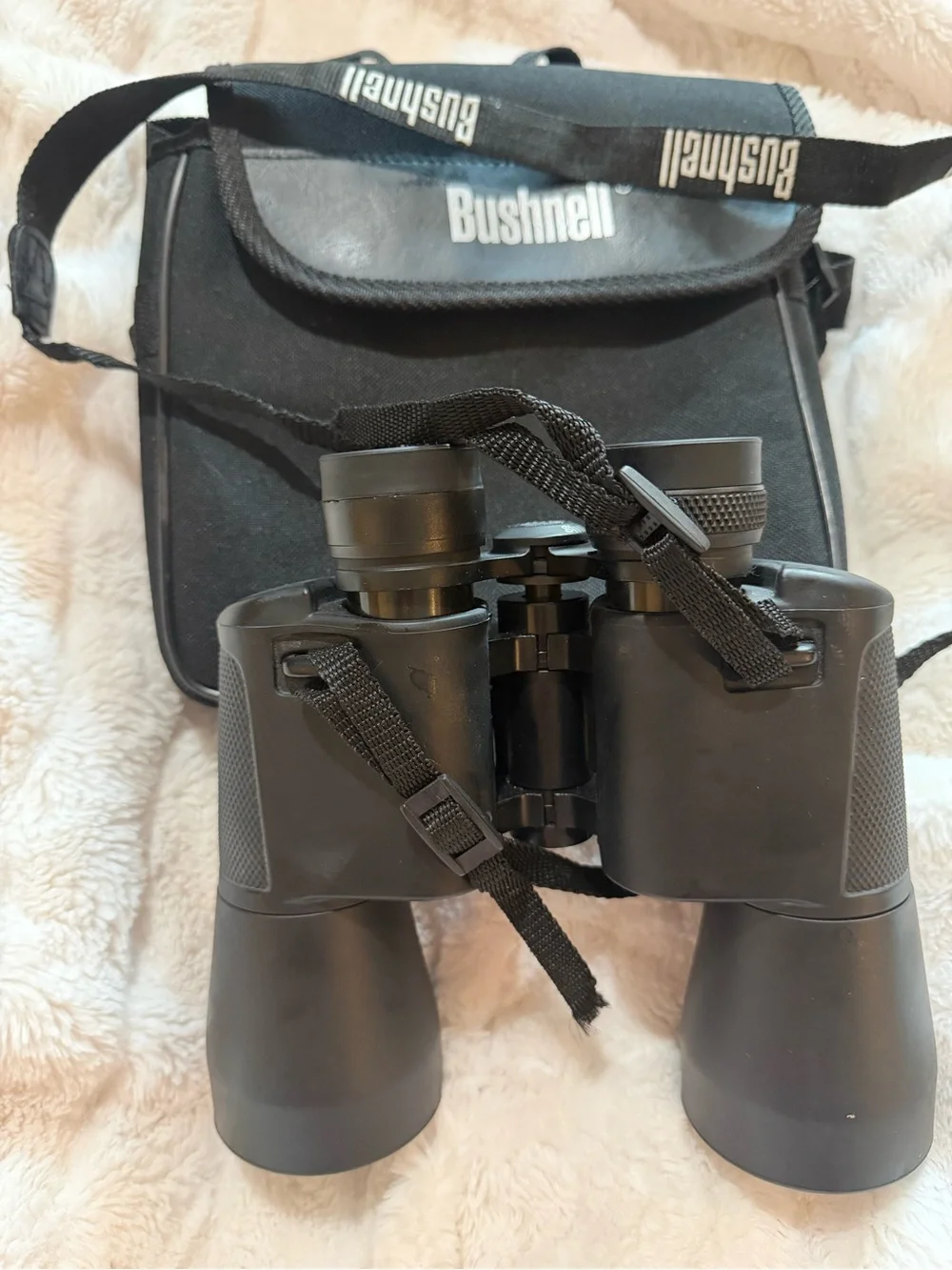 Bushnell Black Binoculars with Carry Case and Neck Strap